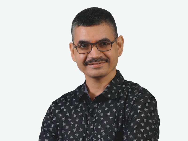 Dr. Manoj Tiwari