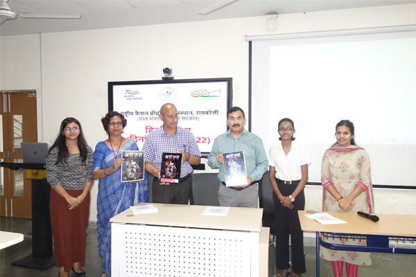 Hindi-Pakhwada-2022_03