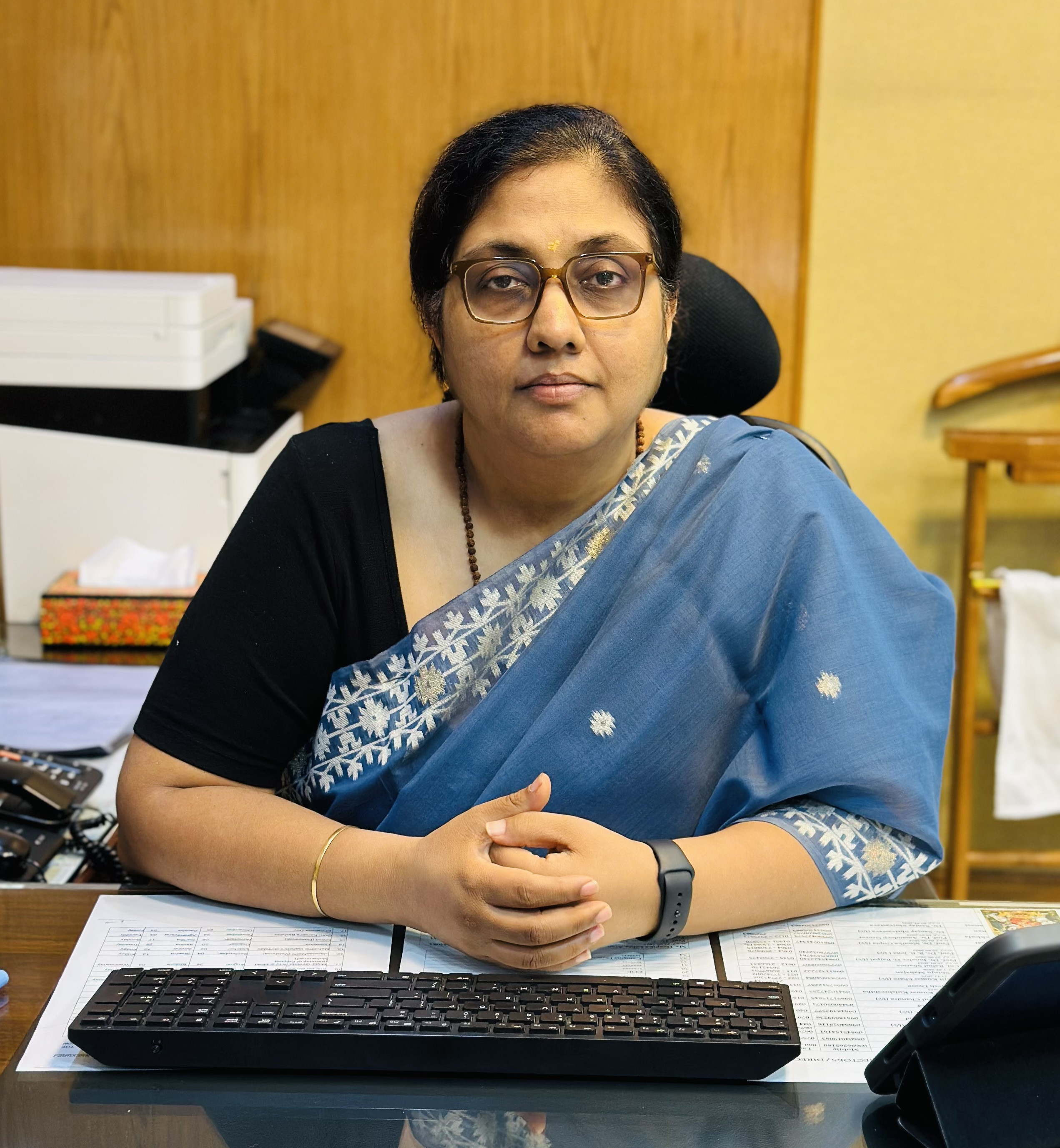 Ms. Deepika Lohia Aran